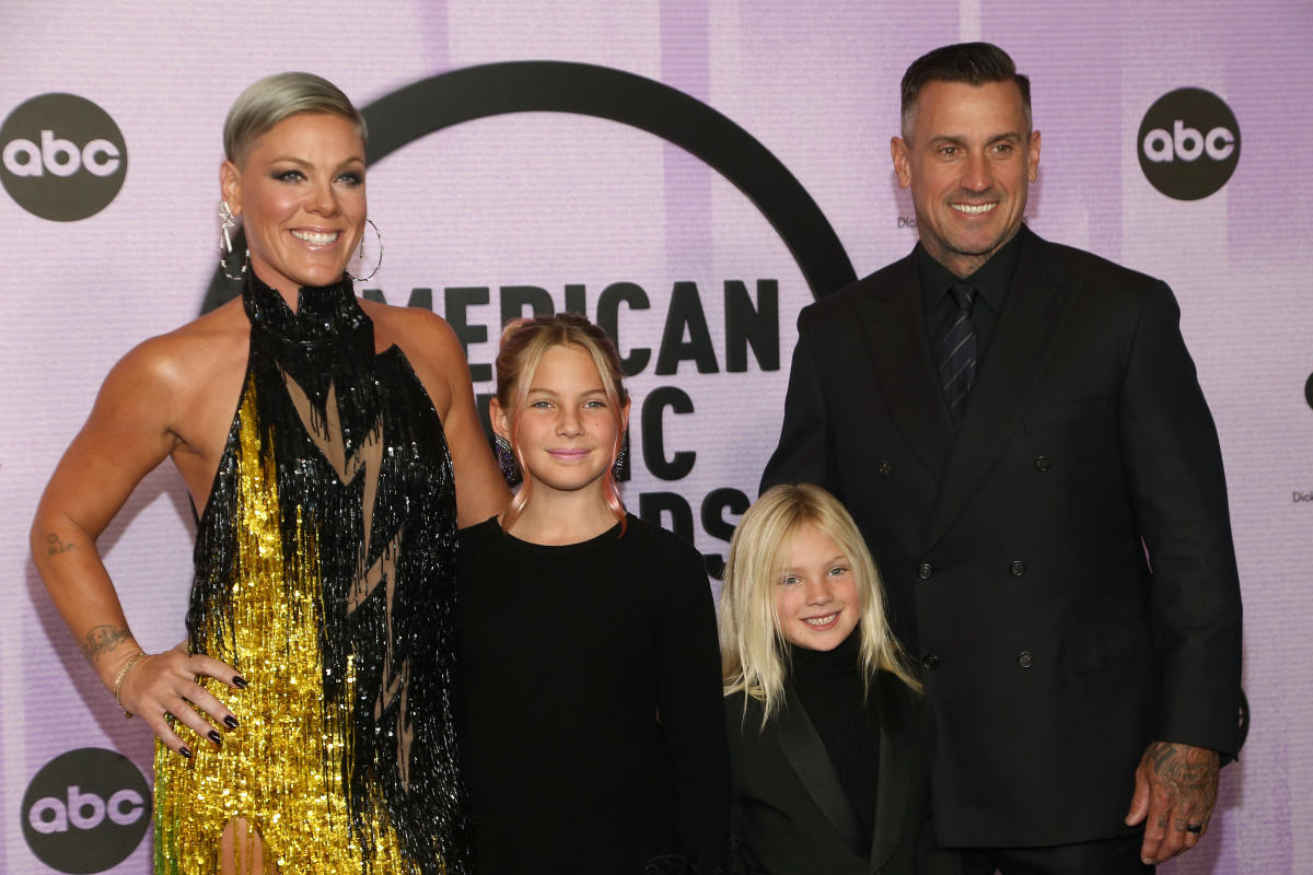 How P!nk is Getting in Shape After Her Second Pregnancy (Hint: She Starts  By Loving Herself) - Organic Authority