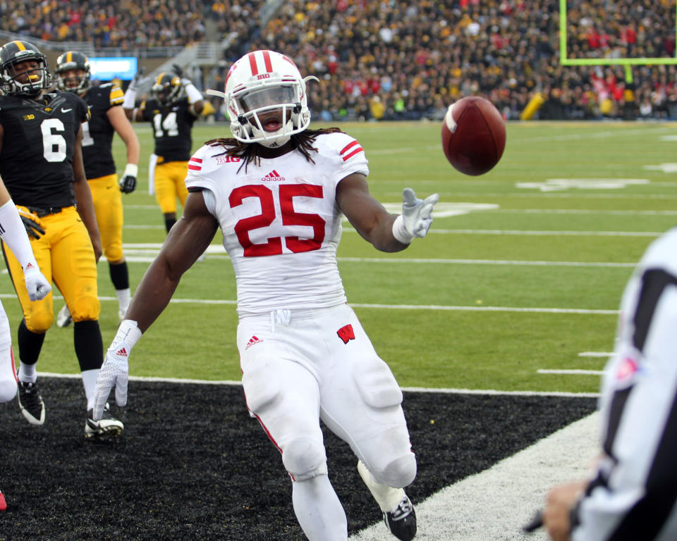 Yeah, um...good effort, Hawks. But you couldn't stop Melvin Gordon (Reese Strickland-USA TODAY Sports)
