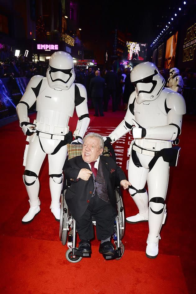 Kenny Baker at the European premiere of 'Star Wars: The Force Awakens'. Photo: Getty Images.