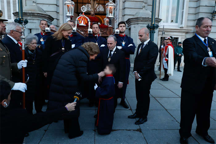 Doña Sofía y sus tiernos gestos a un niño