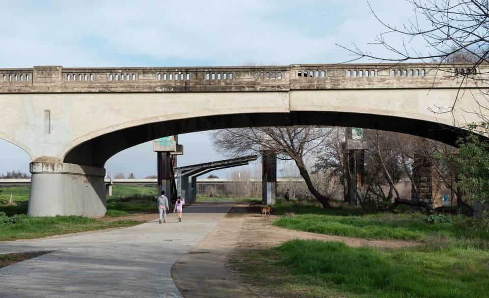 7th Street Bridge in Modesto, Calif., on Friday, Jan. 14, 2022.