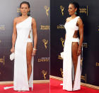 Sündhaft viel Bein zeigte auch Sängerin Mel B in ihrer grafisch geschnittenen Robe von Celia Kritharioti mit ultrahohem Beinschlitz bei den Creative Emmy Awards in Los Angeles. (Bilder: Getty Images)