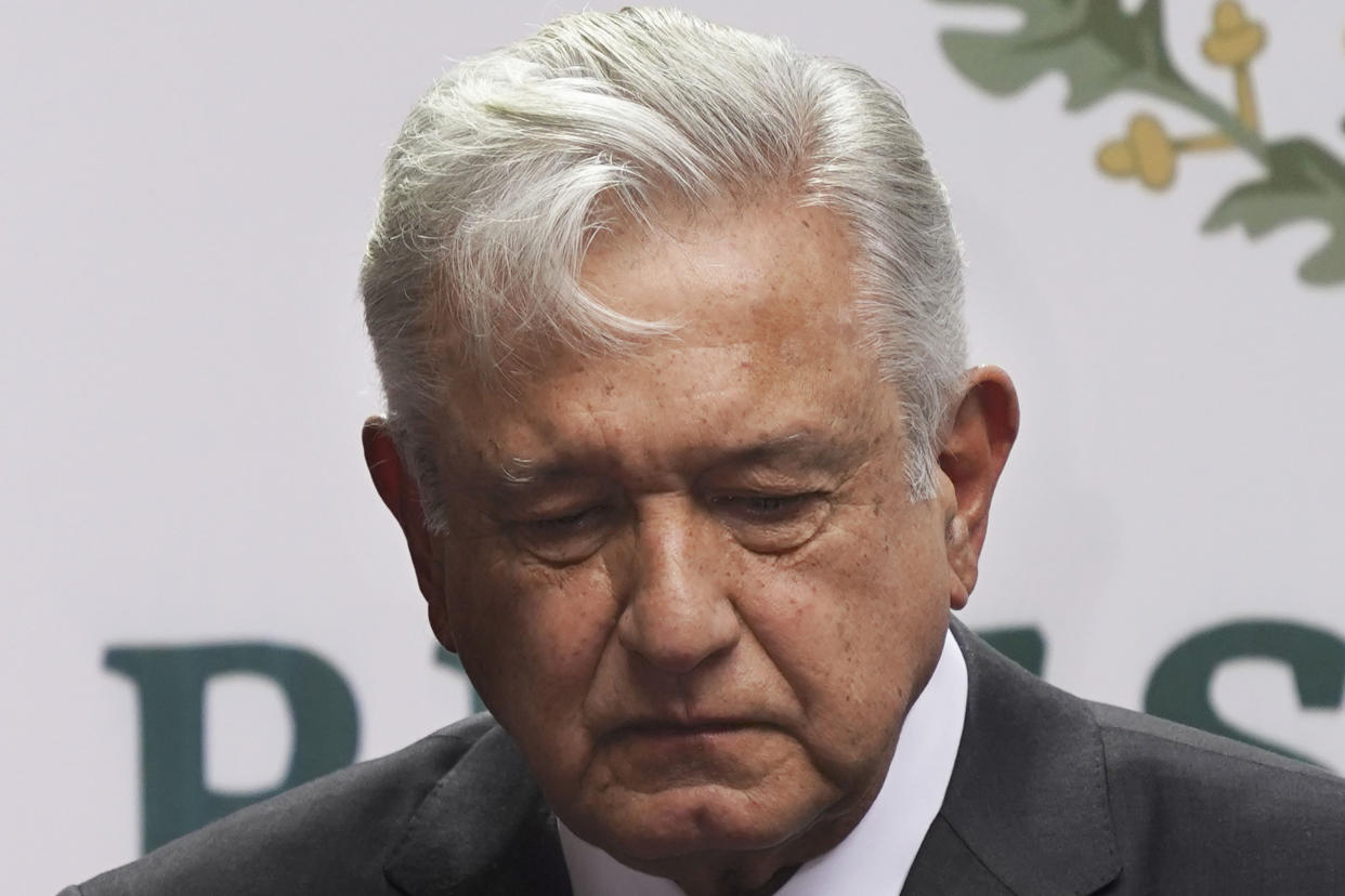 AMLO durante una conferencia de prensa. (AP Foto/Marco Ugarte)