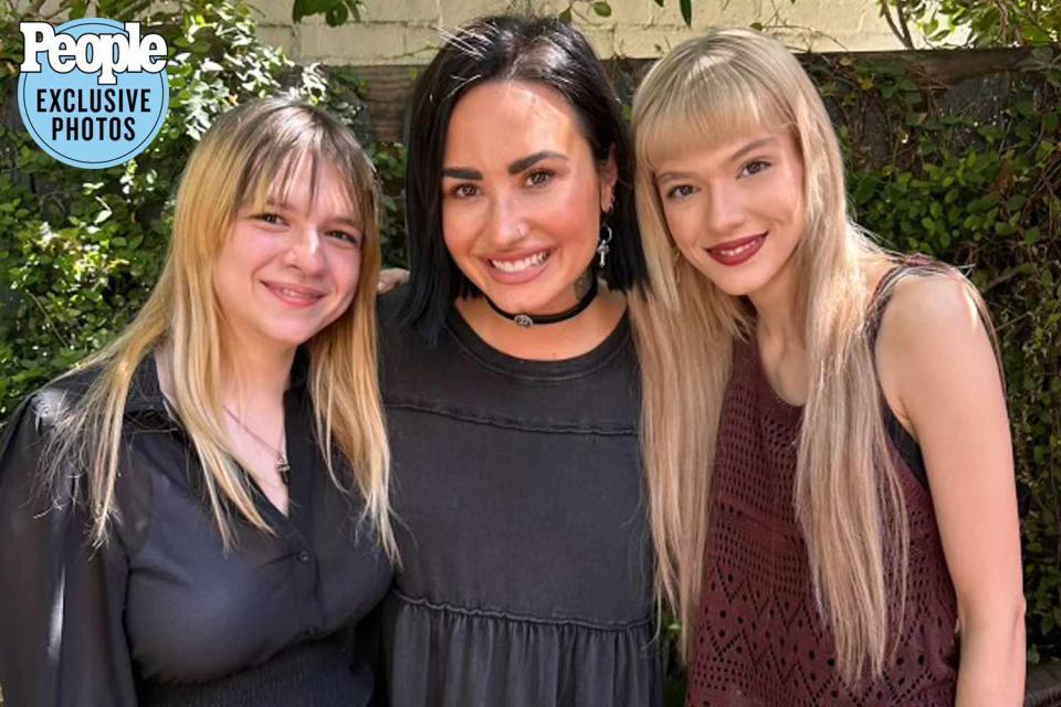 <p>Courtesy of Jordan Turpin</p> Jeanetta Turpin (left) and Jordan Turpin (right) with singer Demi Lovato.