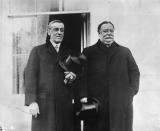 Former American President William Howard Taft (1857 - 1930), right, and Woodrow Wilson (1856 - 1924), at Wilson's inauguration as the 28th President of the United States of America. (Photo by Topical Press Agency/Getty Images)