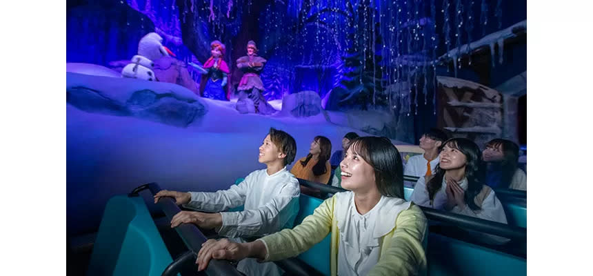 tokyo disneysea fantasy springs - anna and elsa's frozen journey