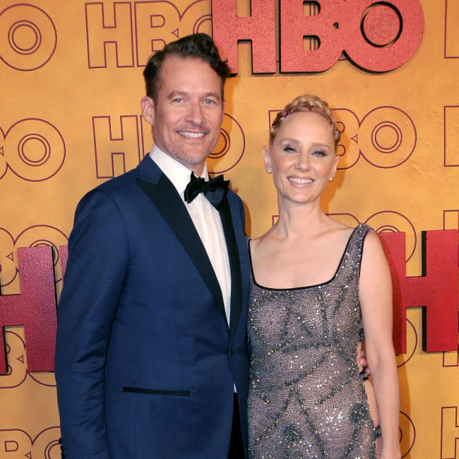 James Tupper y Anne Heche credit:Bang Showbiz