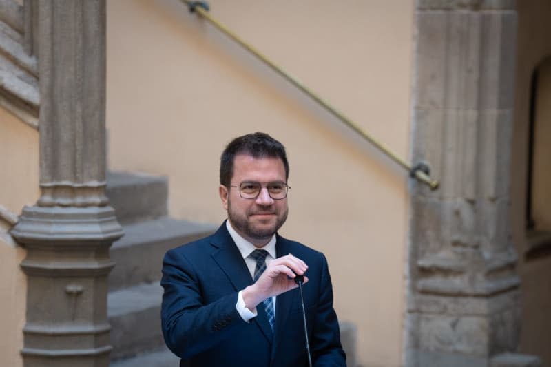 Pere Aragones, President of the government of Catalonia, speaks during a press conference after hsi cabinet meeting in Barcelona. Aragones has proposed Article 92 of the Spanish Constitution as the 'optimal way' for an independence referendum in Catalonia without the need for a quorum. David Zorrakino/EUROPA PRESS/dpa