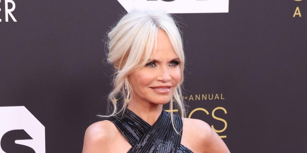 kristin chenoweth 27th annual critics choice awards arrivals