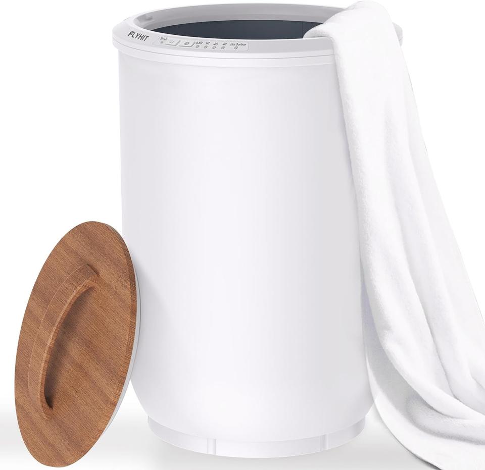 This ‘Sleek’ Towel Warmer From Amazon Is Nearly 50% off Today