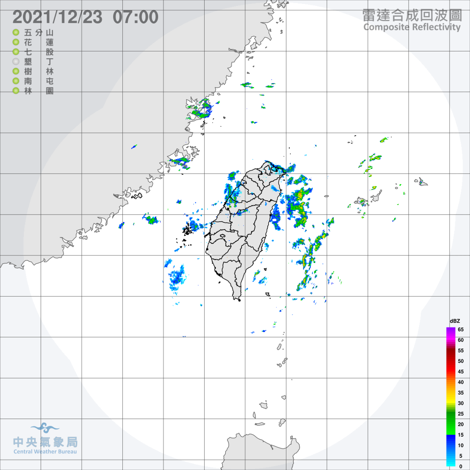 今日迎風面仍有水氣。（圖／中央氣象局）