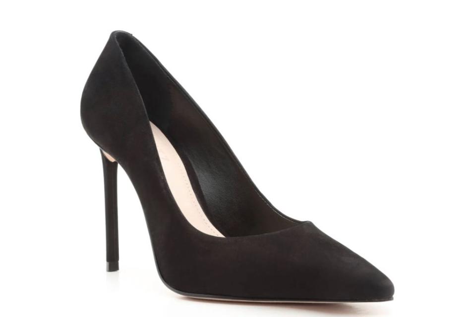 schutz, lou pointed toe pump, black heels