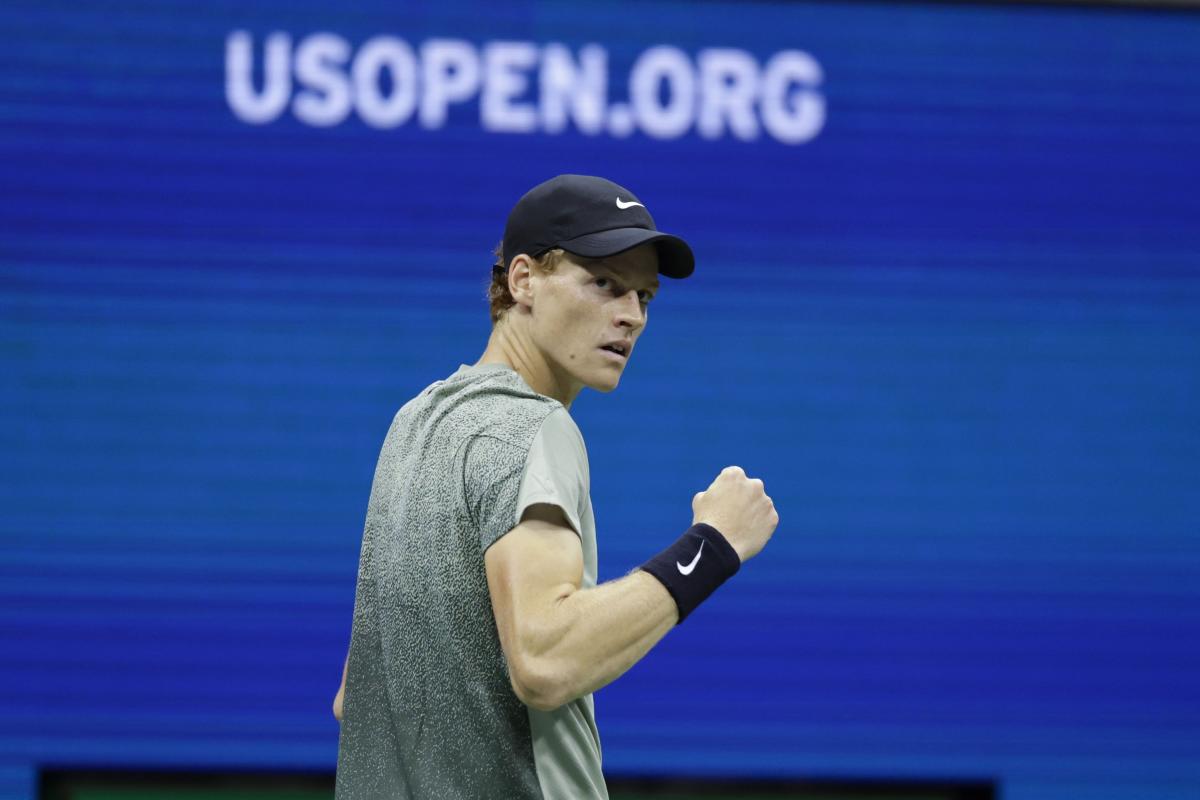 US Open: No. 1 Jannik Sinner defeats Tommy Paul and moves into the quarterfinals against Daniil Medvedev