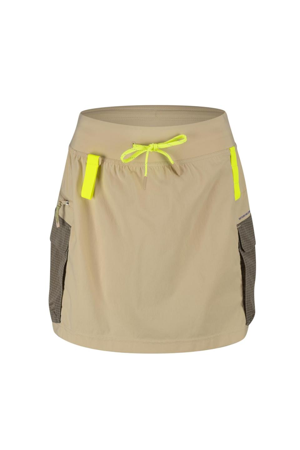 女款Hiking工裝多口袋高腰裙，NT$ 3,480 lululemon。（lululemon 提供）