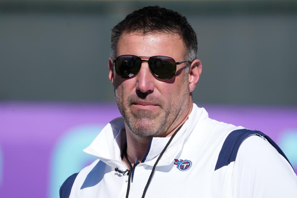 Feb 4, 2022; Las Vegas, NV, USA; Tennessee Titans coach Mike Vrable during AFC practice at the Las Vegas Ballpark.