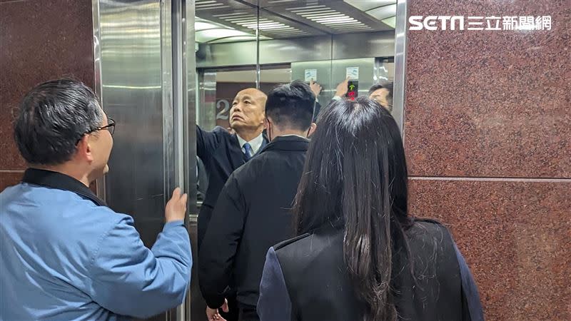 韓國瑜視察立法院電梯。(圖/記者陳怡潔攝影)