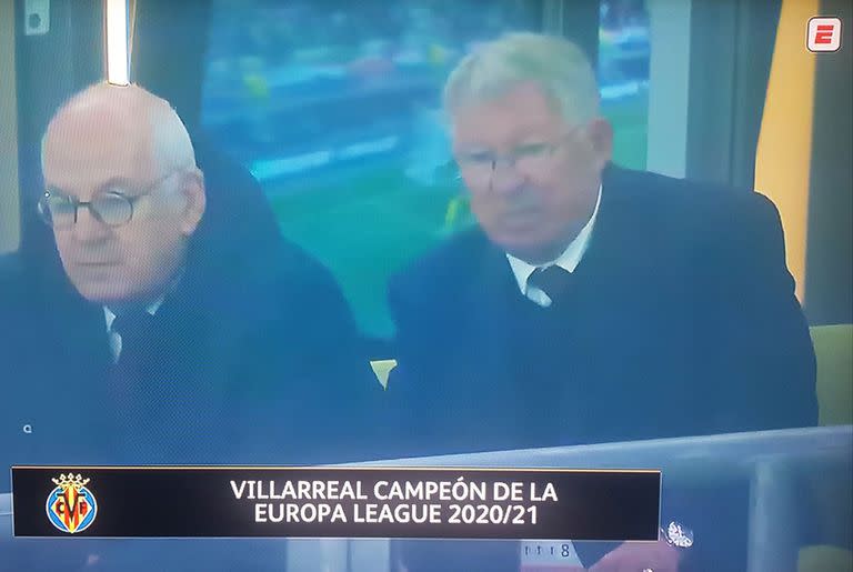 La placa que, por error, apareció en la tranmisión oficial de la final de la Europa League