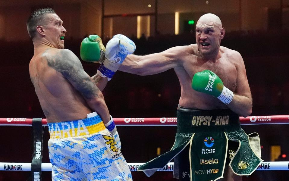 Fury dominated the early rounds but Usyk fought back well