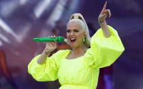 Versprochen ist versprochen: Zum zweiten Mal Katy Perry in der Top-20-Liste, diesmal mit "Roar", das 3,58 Mrd. mal angeklickt wurde. Zu sehen hier: www.youtube.com/watch?v=CevxZvSJLk8 (Bild: Daniel Pockett/Getty Images)