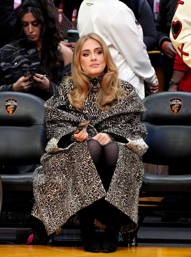 Adele proves she's courtside queen of fashion at Lakers game