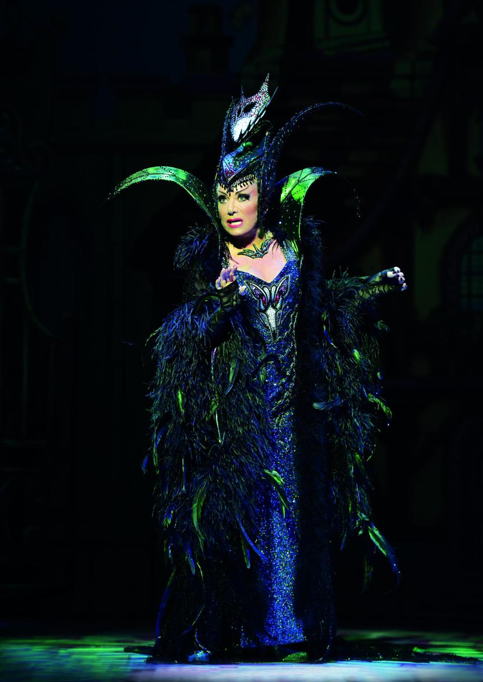 Elaine Paige as Queen RatPaul Coltas