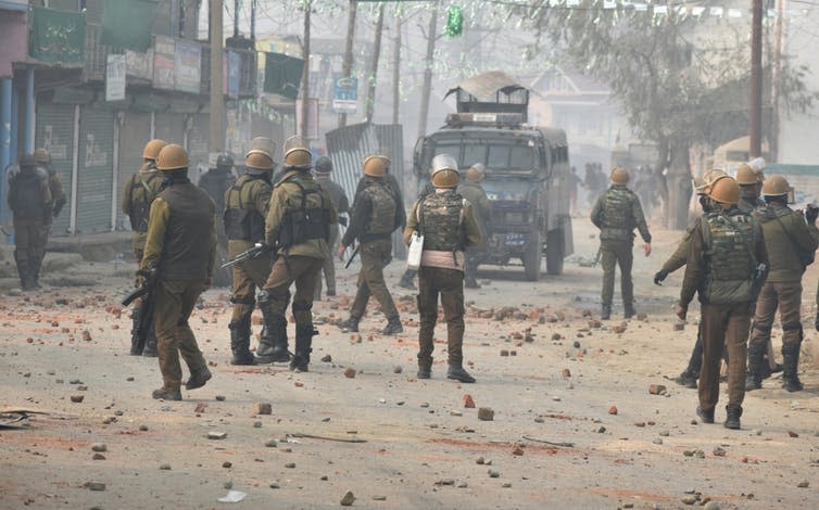 <span class="caption">Street level flashpoints can quickly escalate in Kashmir.</span> <span class="attribution"><a class="link " href="https://www.shutterstock.com/download/success?u=http%3A%2F%2Fdownload.shutterstock.com%2Fgatekeeper%2FW3siZSI6MTU1MTg5NzEwMCwiYyI6Il9waG90b19zZXNzaW9uX2lkIiwiZGMiOiJpZGxfMTI0MzI1NTI2NyIsImsiOiJwaG90by8xMjQzMjU1MjY3L21lZGl1bS5qcGciLCJtIjoxLCJkIjoic2h1dHRlcnN0b2NrLW1lZGlhIn0sImdvRWYvaTJZOXBkdmlKY0FLY3BnUzh6NkhrbyJd%2Fshutterstock_1243255267.jpg&pi=33421636&m=1243255267" rel="nofollow noopener" target="_blank" data-ylk="slk:Shutterstock;elm:context_link;itc:0;sec:content-canvas">Shutterstock</a></span>