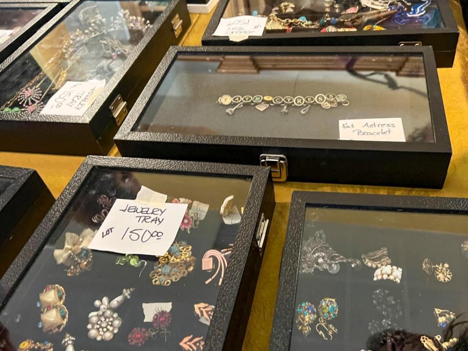 Everything from jewelry to china sets seemed priced to move. ZUMAPRESS.com