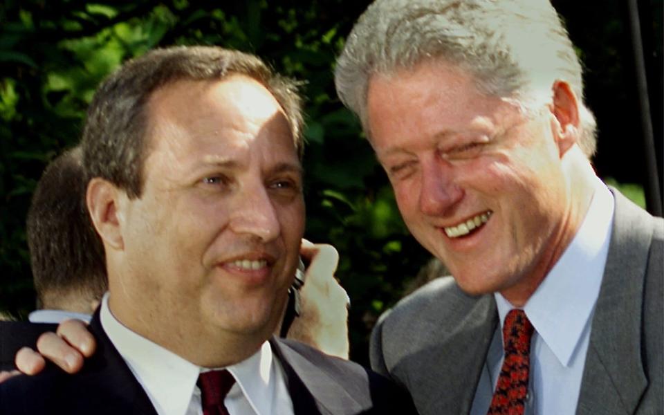 Larry Summers with Bill Clinton in 1999