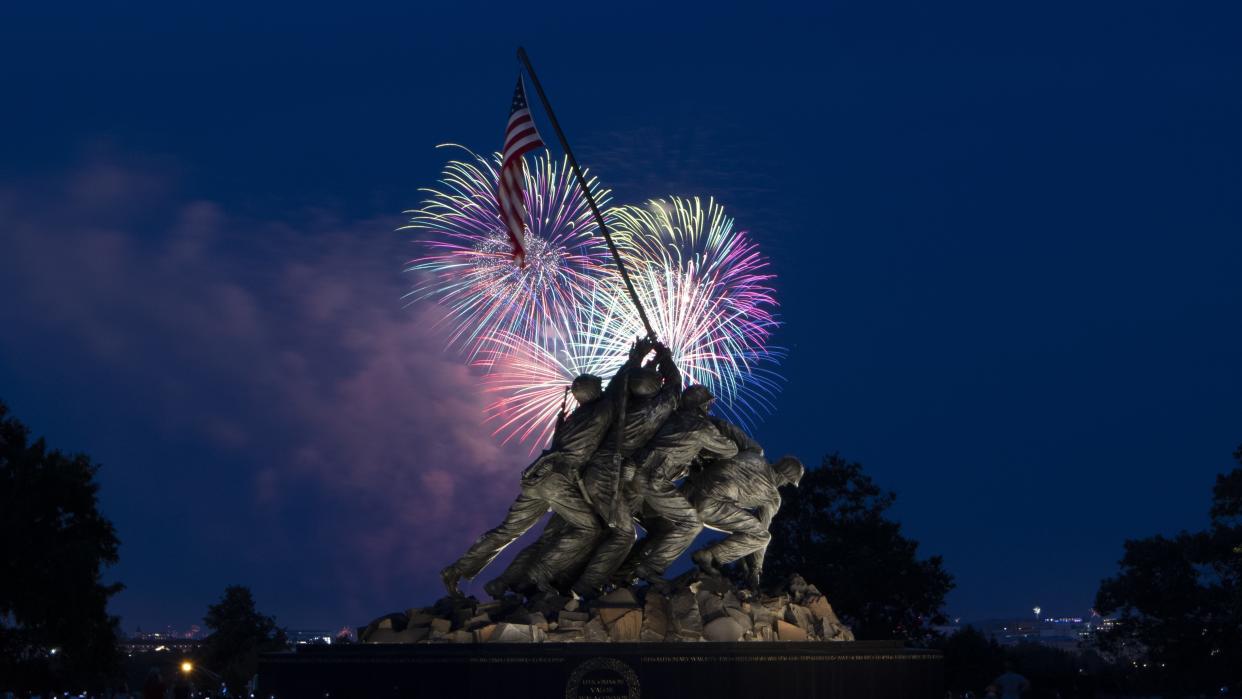  Washington, DC, Fourth of July Fireworks over Iwo Jima Memorial 