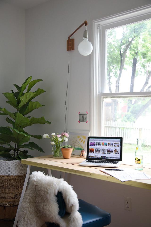 27 Best Home Office Decor Ideas to Keep You in the Zone