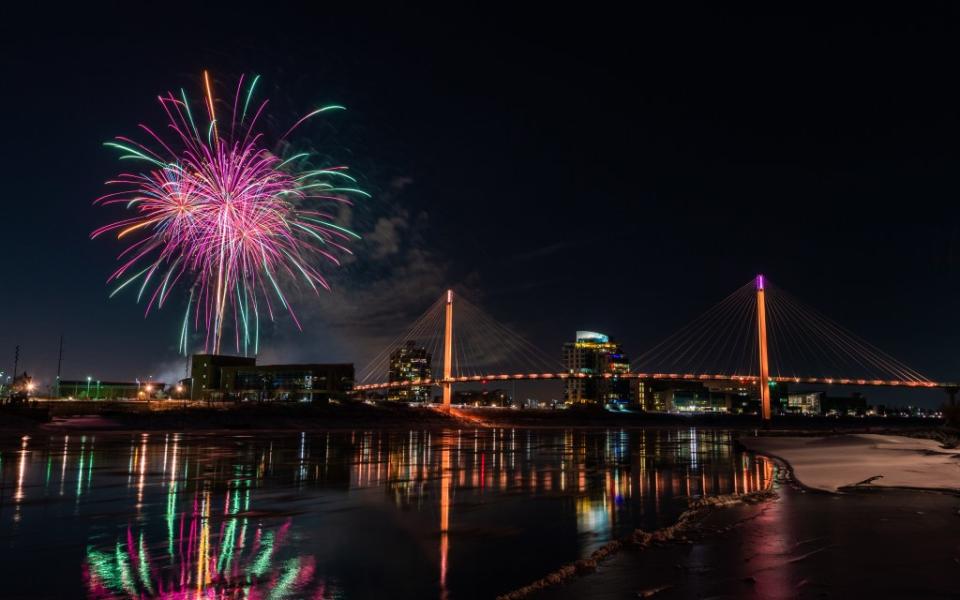 Fireworks display on New Year’s Eve at the Bob Kerrey Pedestrian Bridge in Omaha via Getty Images