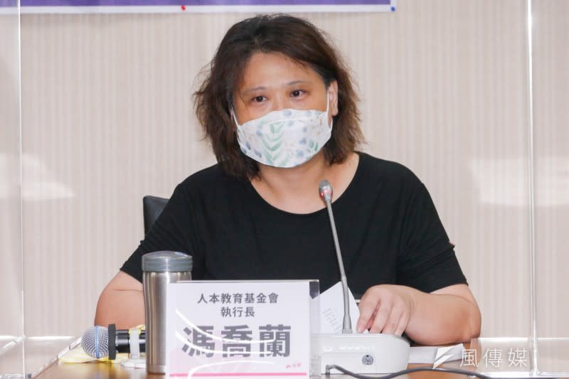 20220707-立委范雲召開「師對生性侵，主管機關應擴大調查，終結傷害」記者會，圖為人本教育基金會執行長馮喬蘭。（蔡親傑攝）