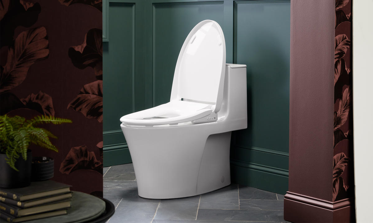 Canadian glow-in-the-dark toilet seats to light the way