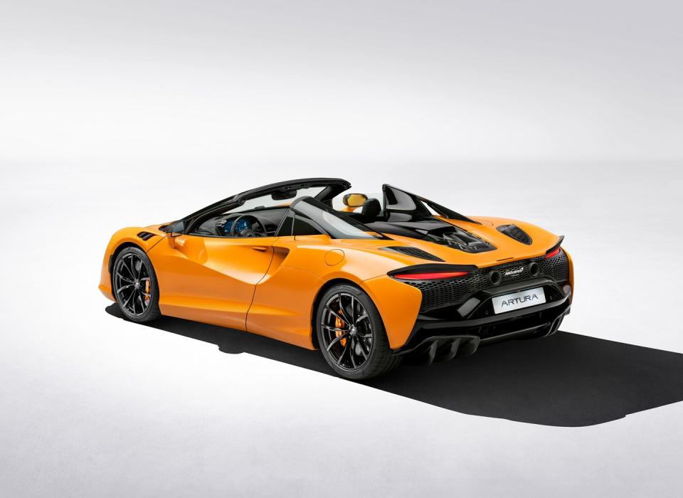 2025 mclaren artura spider