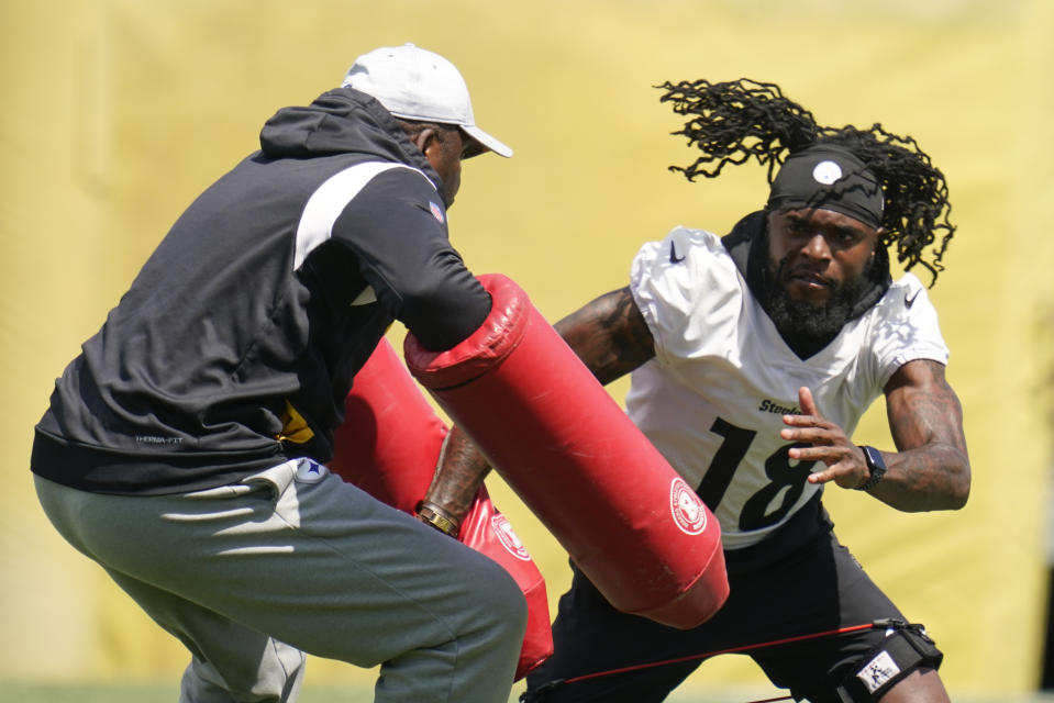 Pittsburgh Steelers wide receiver Diontae Johnson (18) performs a drill during practice at their NFL football training camp facility in Latrobe, Pa., Saturday, July 30, 2022. (AP Photo/Keith Srakocic)