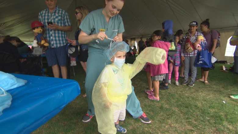 Worry Tent joins Dr. Goodbear Clinic at Teddy Bears' Picnic in Winnipeg