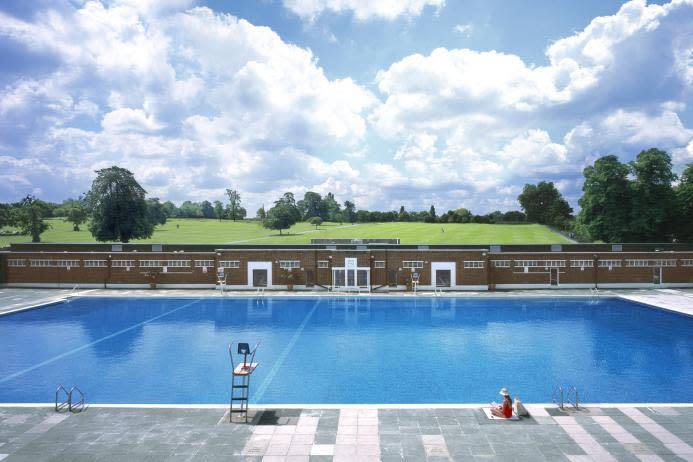 Brockwell Lido just turned 80 (N Gentilli)