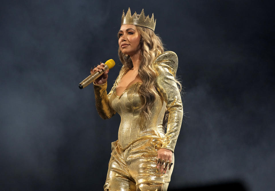 Chiquis durante su presentación en los Latin American Music Awards el jueves 20 de abril de 2023 en la arena MGM Grand Garden en Las Vegas. (Foto AP/John Locher)