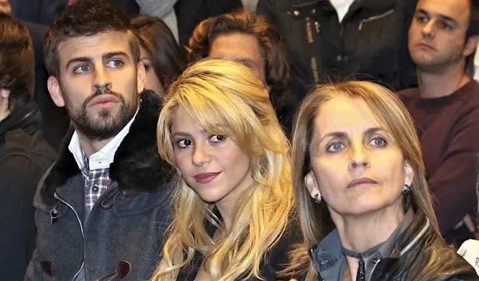 Gerard Piqué, Shakira y Montserrat Bernabeu / Cortesía 