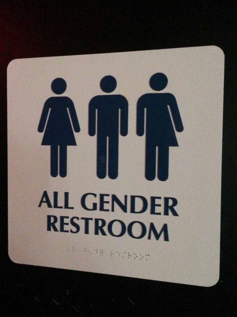 12日，美國教育部通令各級學校設置跨性別廁所。（美聯社）