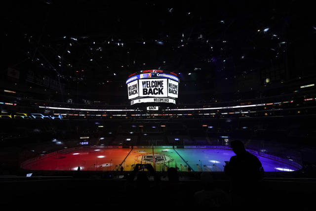 Hockey is for Everyone: Lightning trade bolts for rainbows on Pride Night