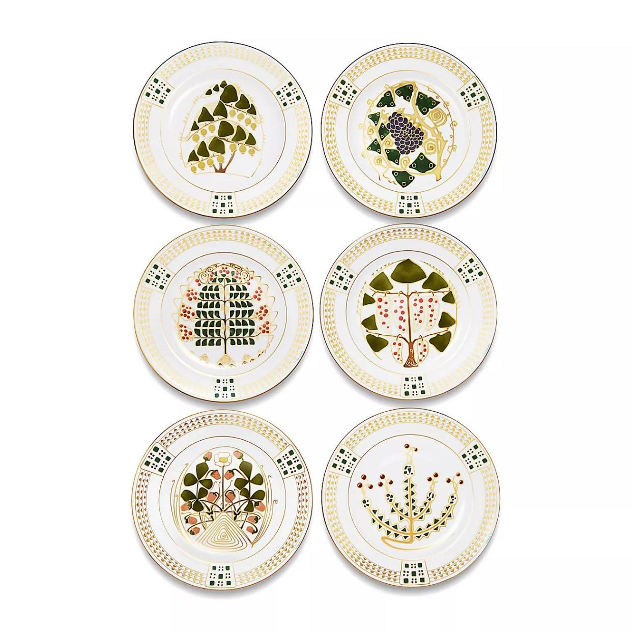 <p><a href="https://www.tiffany.com/accessories/tableware/tiffany-berries-dinner-plates-73243335/" rel="nofollow noopener" target="_blank" data-ylk="slk:Shop Now;elm:context_link;itc:0;sec:content-canvas" class="link rapid-noclick-resp">Shop Now</a></p><p>Berries Dinner Plates</p><p>tiffany.com</p><p>$1080.00</p><span class="copyright">Tiffany</span>