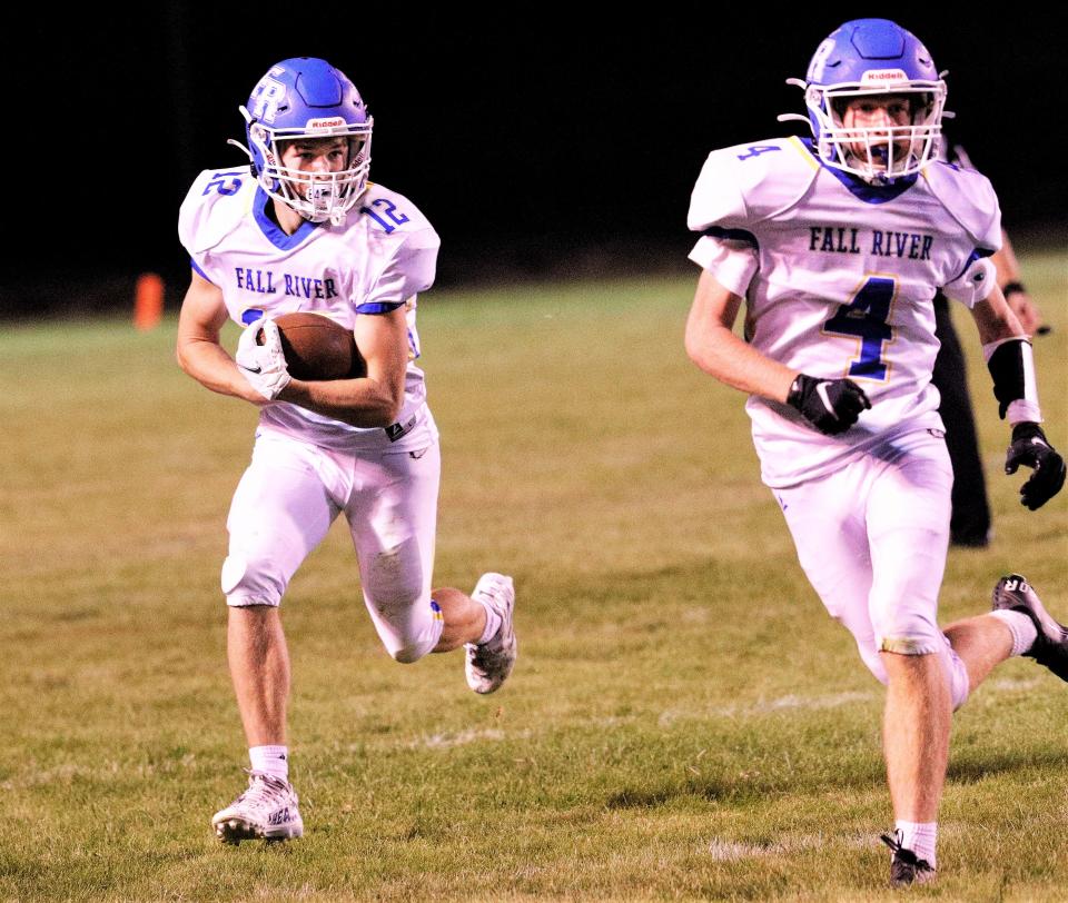 The Fall River Bulldogs traveled to Weed on Sept. 16 where they beat the Cougars 39-0.