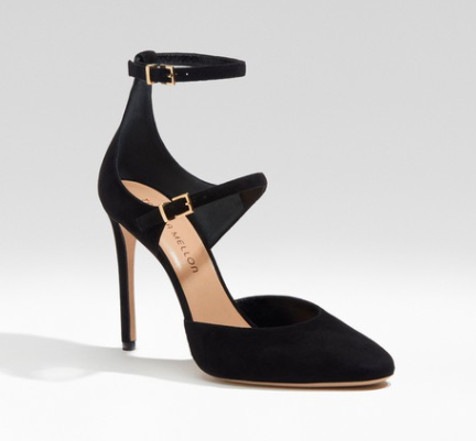 She also donned a a pair of black heels by British designer Tamara Mellon. Photo: Tamara Mellon