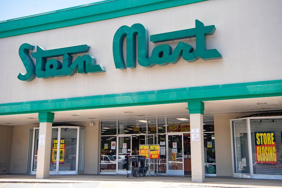 The Stein Mart on Merrimon Avenue was covered in "store closing" signs on Aug. 18, 2020. As part of a company-wide bankruptcy proceeding, Stein Mart will close its stores in Asheville and Hendersonville.