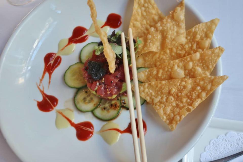 Bentley’s Tuna Tartare uses premium Hawaiian tuna, along with cucumber, avocado and caviar, paired with wonton chips.