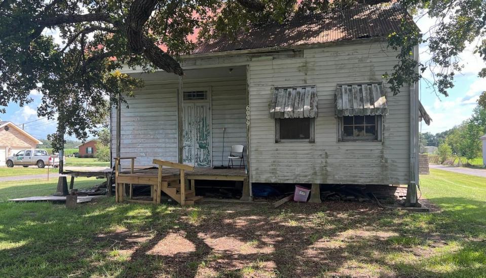 PHOTO: The Many Waters home in Wallace, La. is the headquarters of the Descendants Project. (Jo Banner)