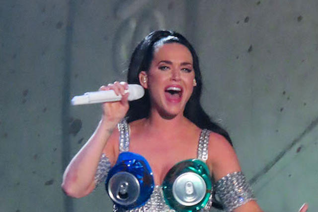 KATY PERRY DEBUTS NEW RESIDENCY KATY PERRY: PLAY AT RESORTS