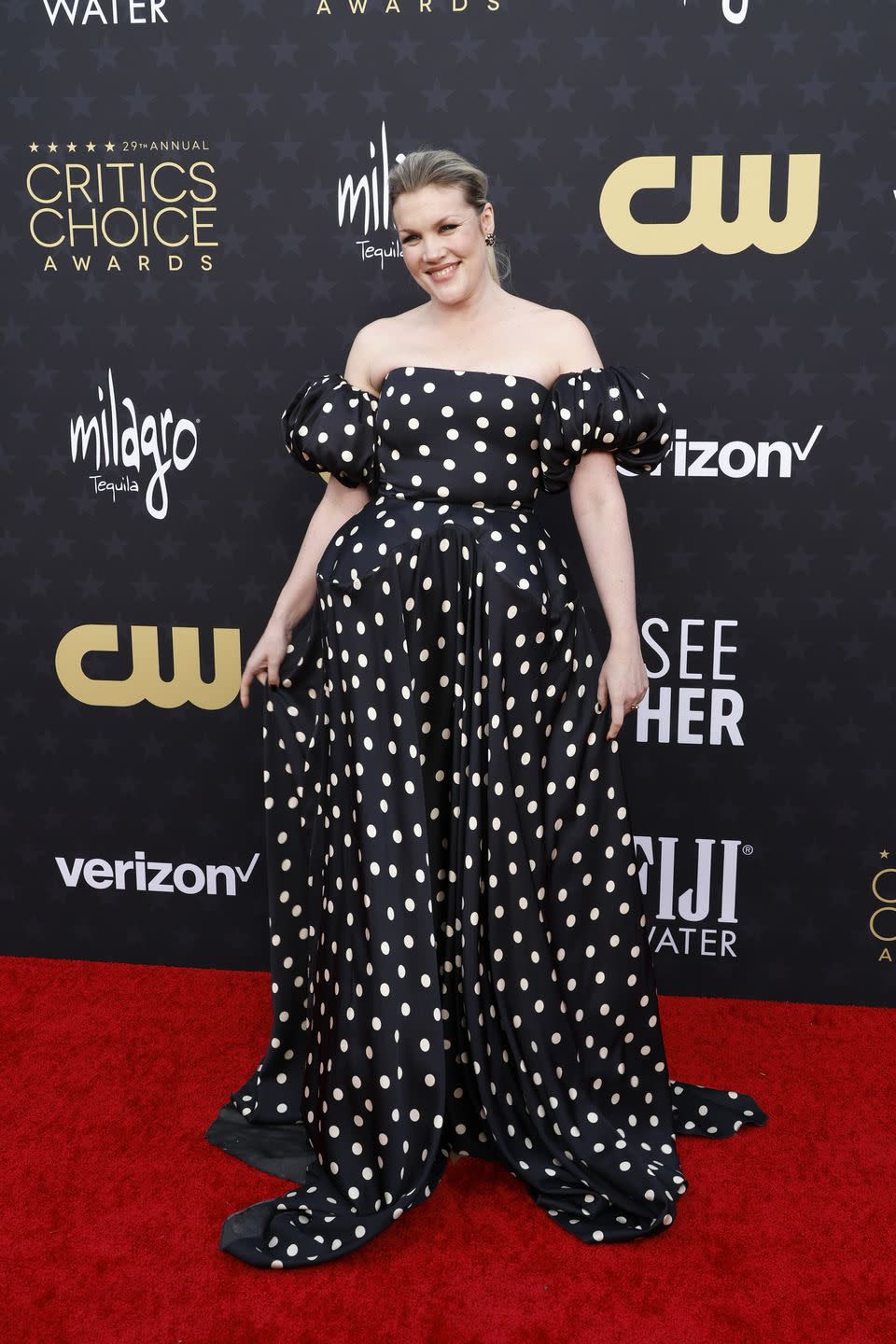 santa monica, california january 14 emerald fennell attends the 29th annual critics choice awards at barker hangar on january 14, 2024 in santa monica, california photo by frazer harrisongetty images