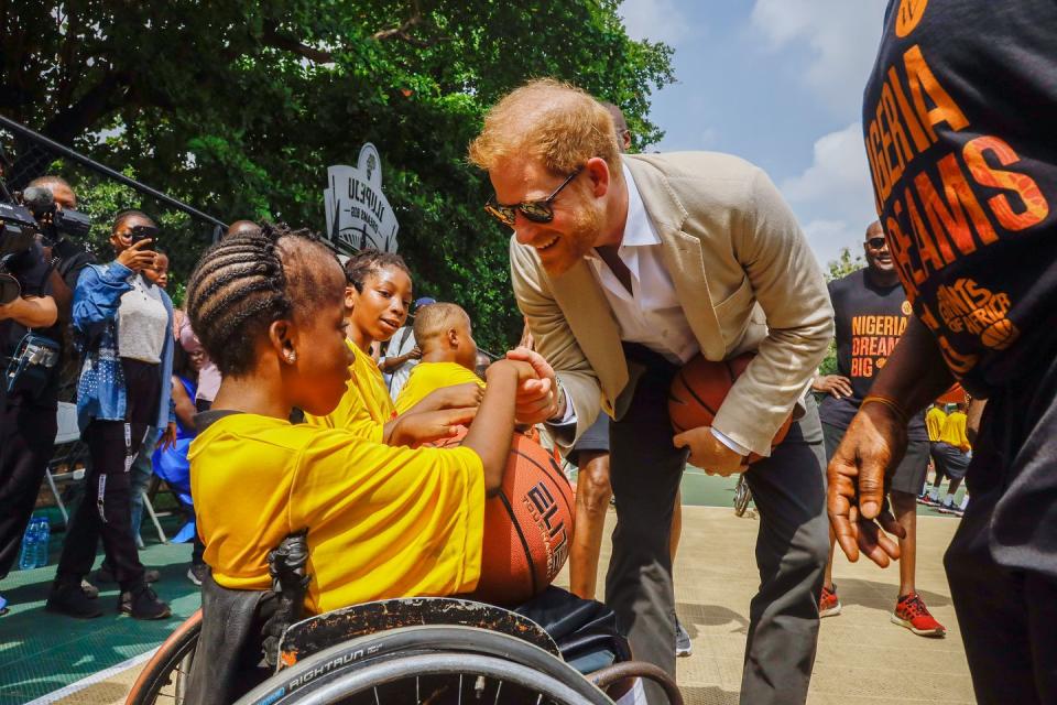 lagos, nigeria may 12 editorial use only prince harry, duke of sussex and meghan, duchess of sussex visit giants of africa at ilupeju senior grammar school on may 12, 2024 in lagos, nigeria photo by andrew esiebogetty images for the archewell foundation